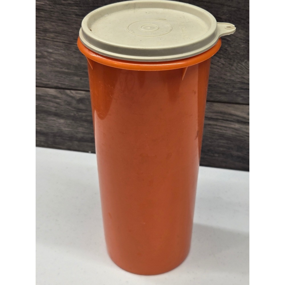 Vintage Tupperware Orange Drink Container 5 Cups #262 USA